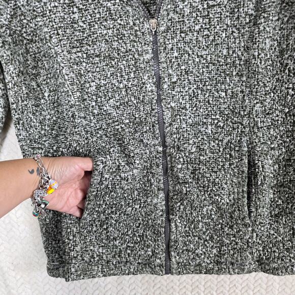 Disney Jacket Womens M Black and White Sherpa Fleece Full Zip Mickey Globe Patch - Picture 4 of 12